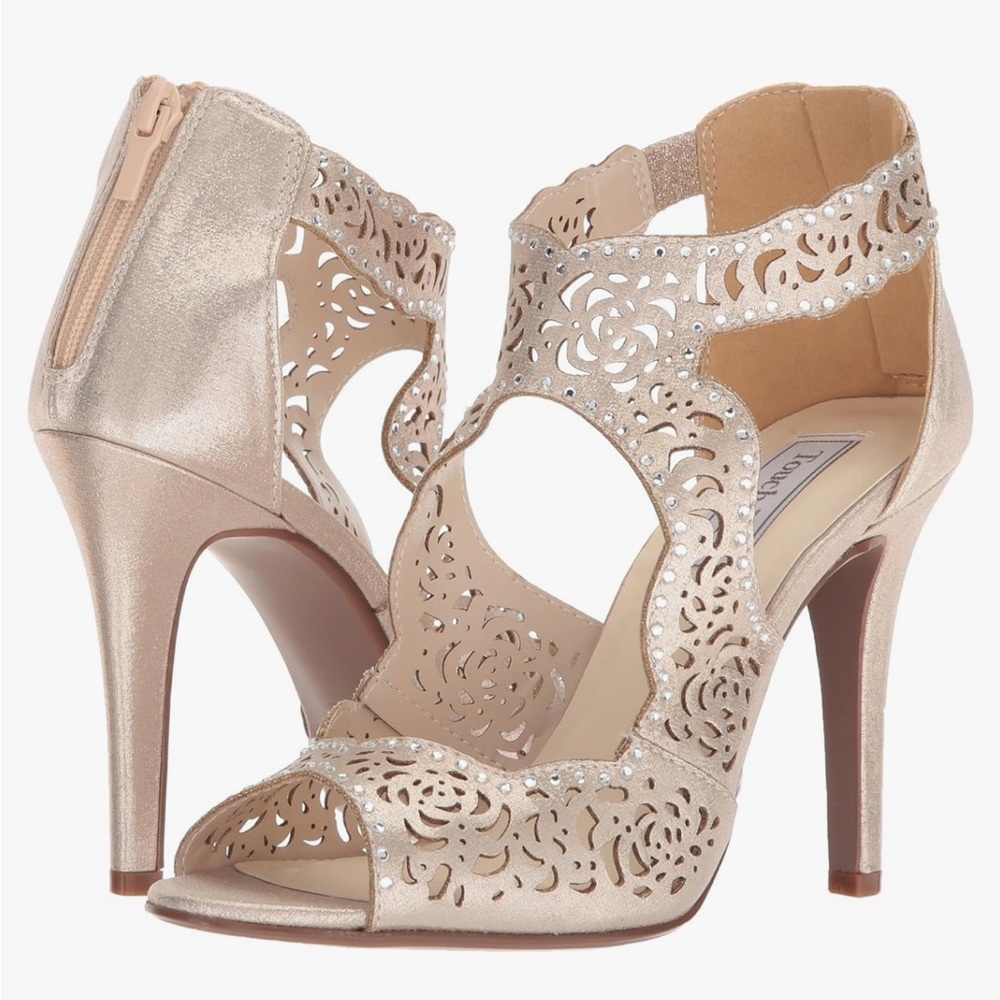 Touch Ups Women’s Sandal, Champagne Size:10M